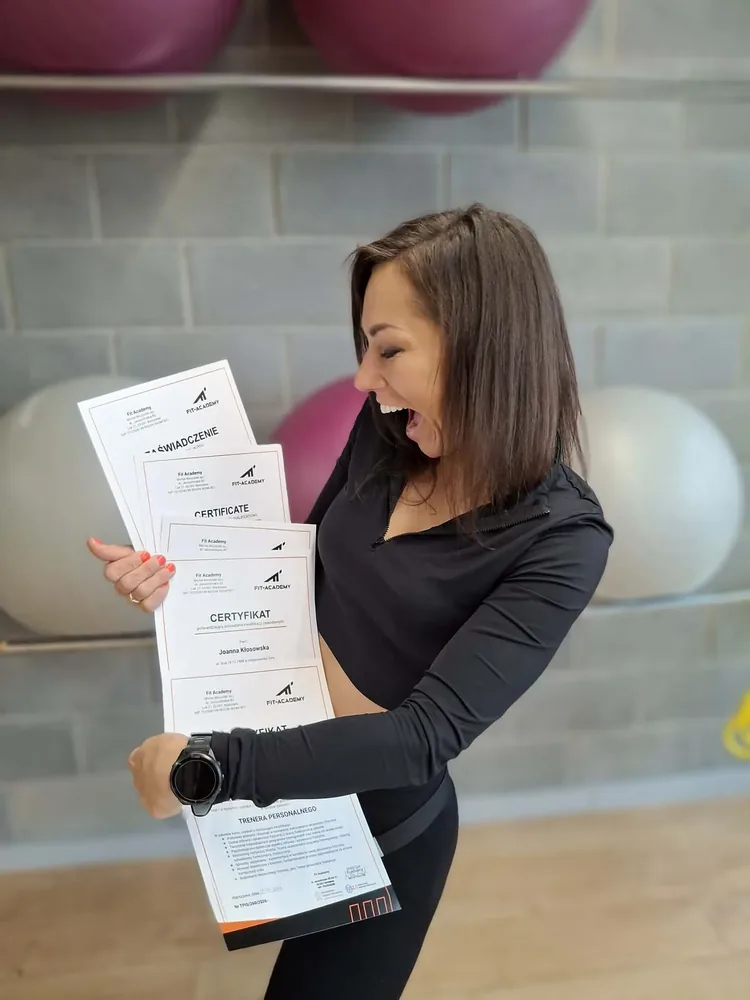 Joanna z grupą na kursie certyfikacyjnym